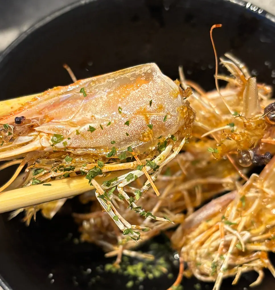 Crispy fried shrimp heads