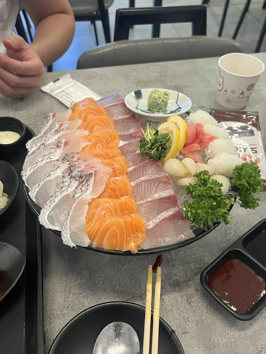 리고수산 활어 숙성회 한 접시