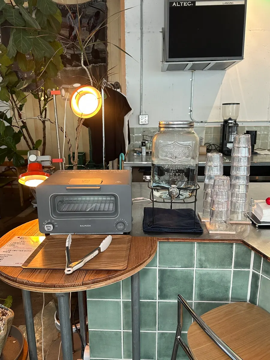 Interior view of Reelbakers café