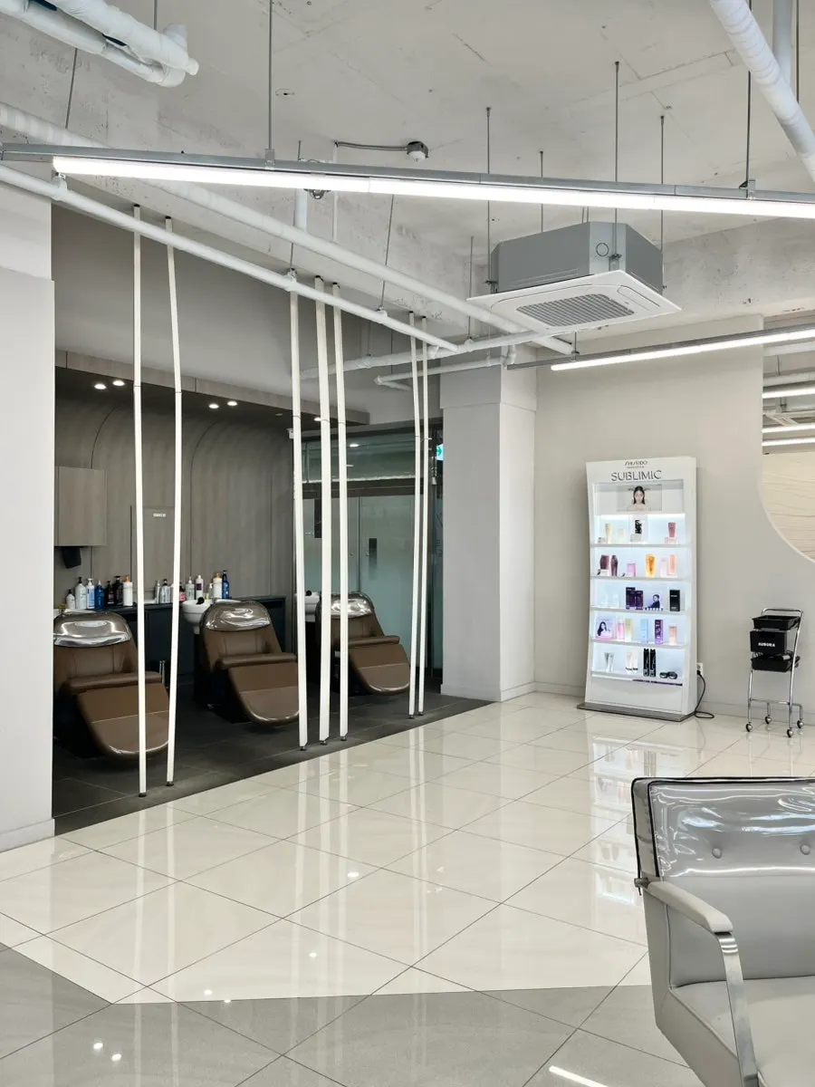 Interior atmosphere of Lee Kyung Min Foret Geomdan New Town Branch
