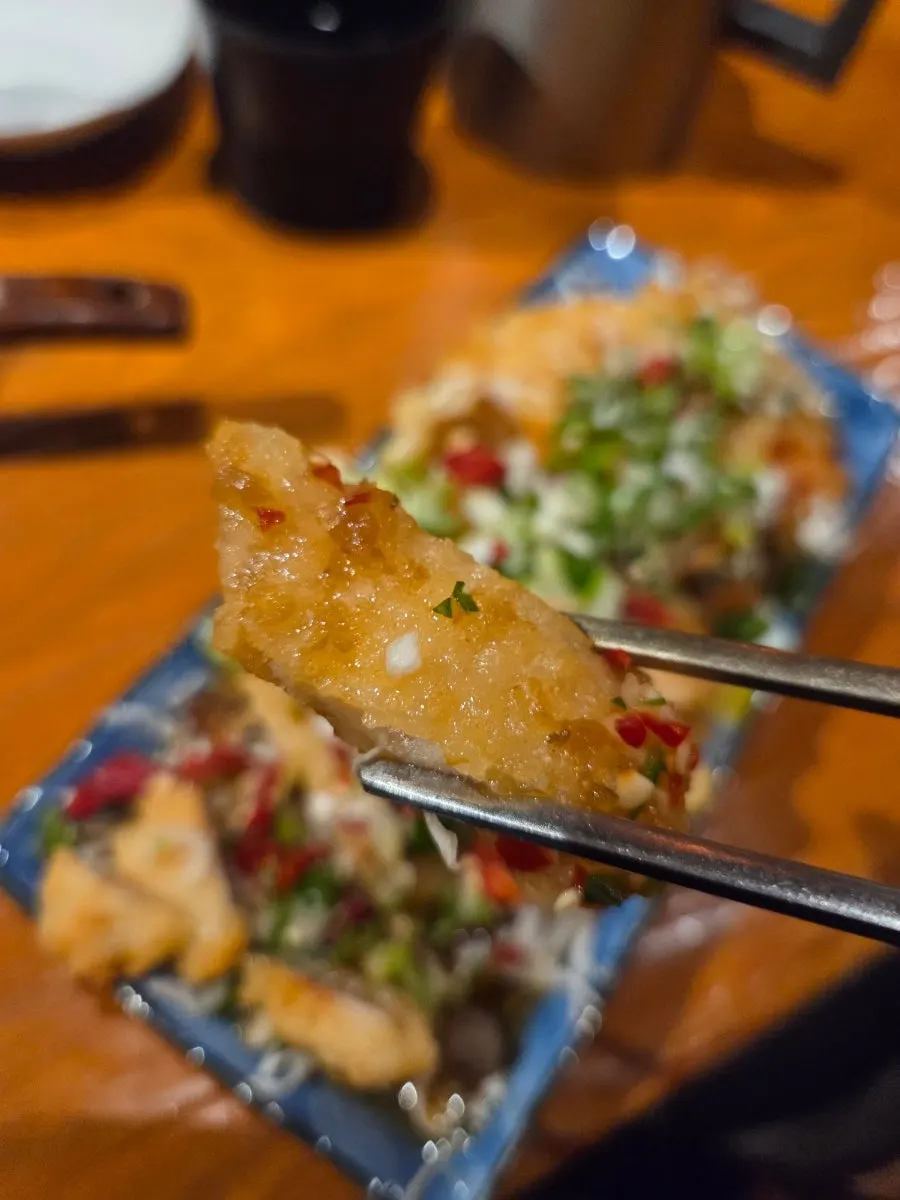 Cross-section of yurinki showing crispy batter