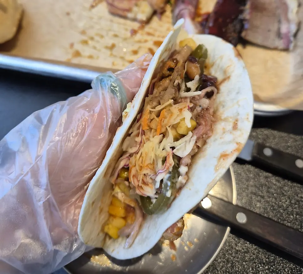 A plate of the base taco order