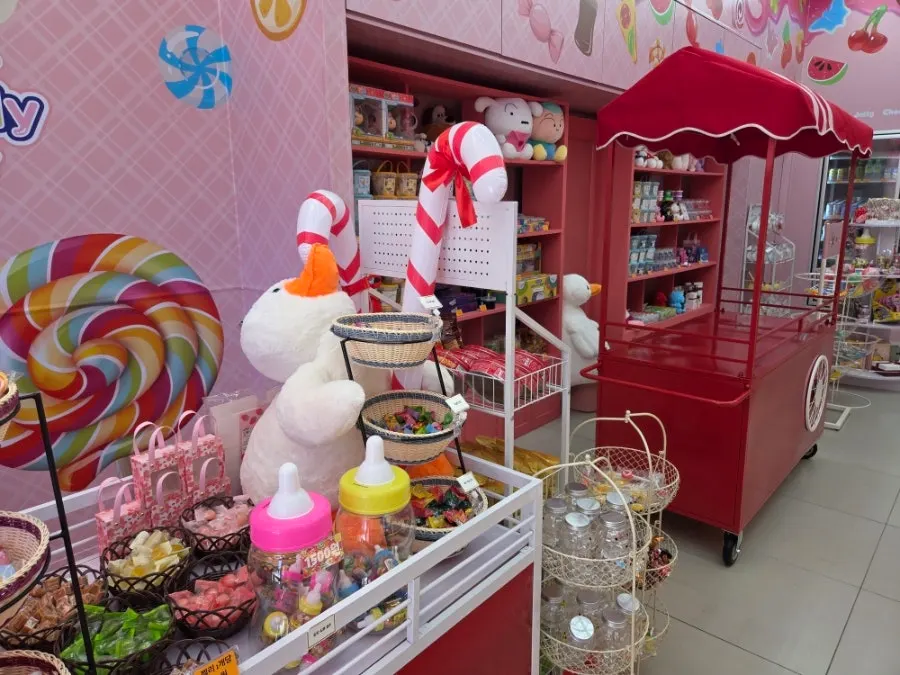 Shelves displaying colorful jelly