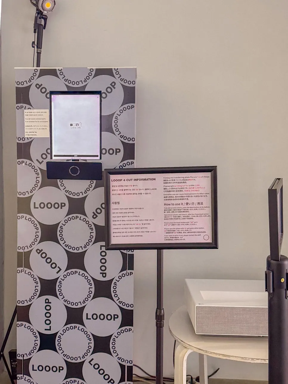 Interior of LOOOP Bakery where the writer rested during a Seongsu pop-up tour