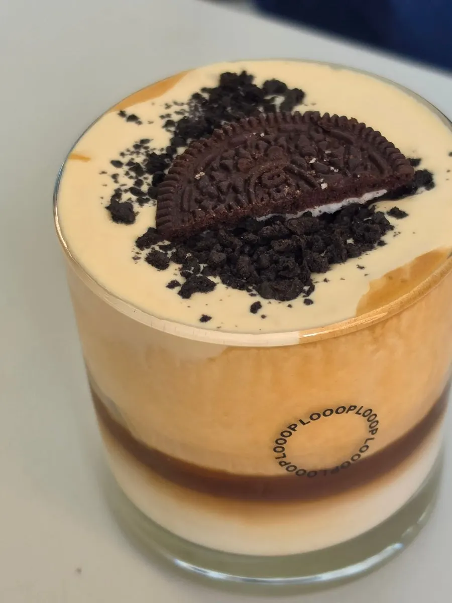 LOOOP Bakery coffee and dessert setup