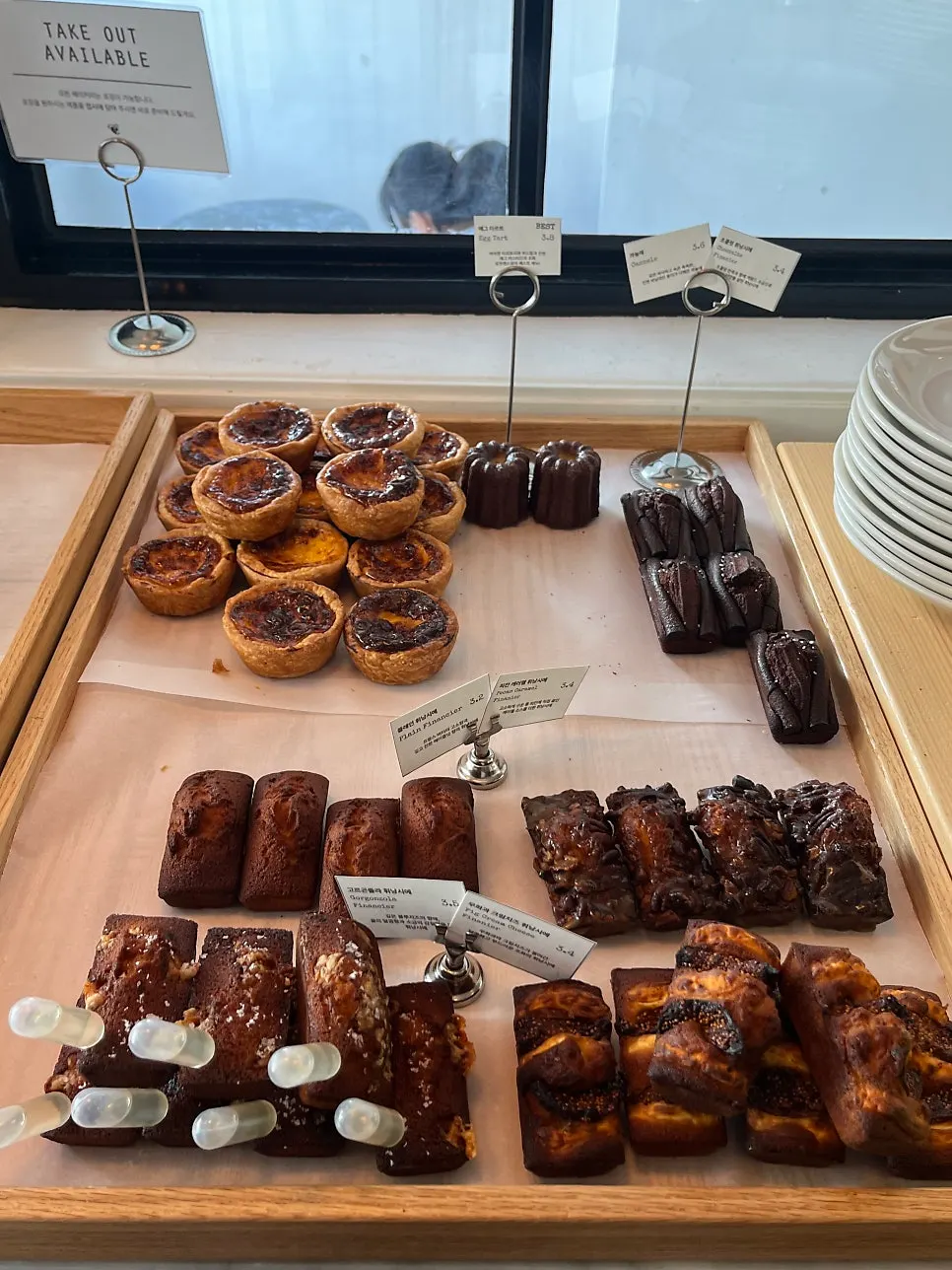 Egg tarts in the bakery showcase