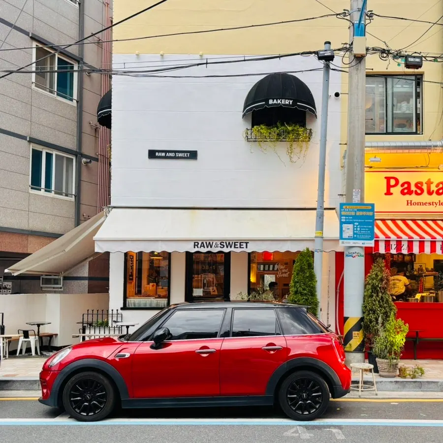 해리단길 로우앤스윗 베이커리 입구 전경