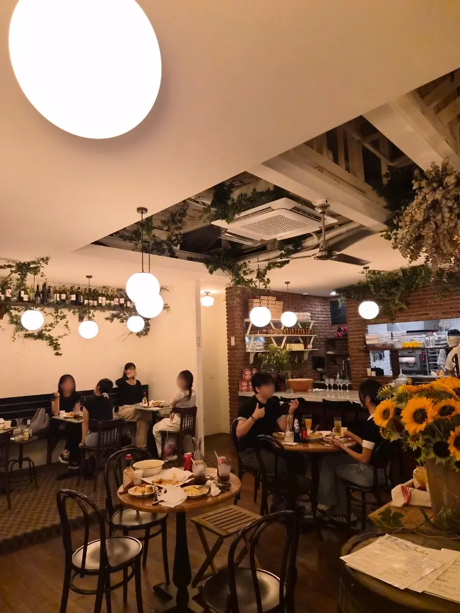 Exterior of Low Five Anguk and the Bukchon alley