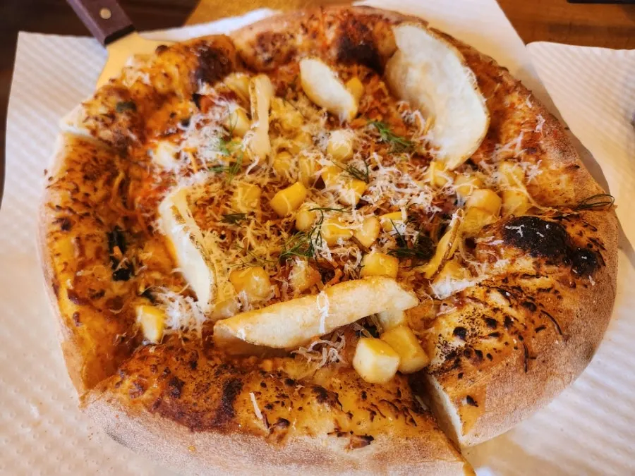 핫 칠리 포테이토 피자 전체 모습