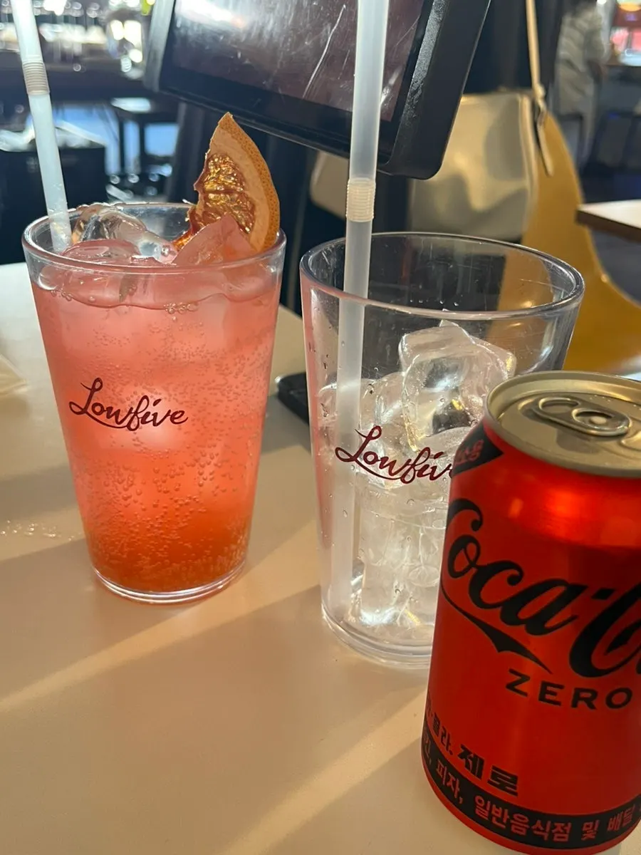 Ordered grapefruit ade and zero-sugar cola