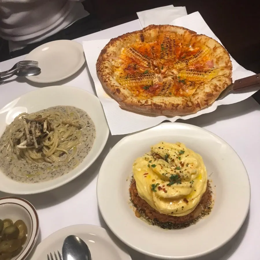 행궁동 피자 맛집 로우파이브 방문 첫 사진