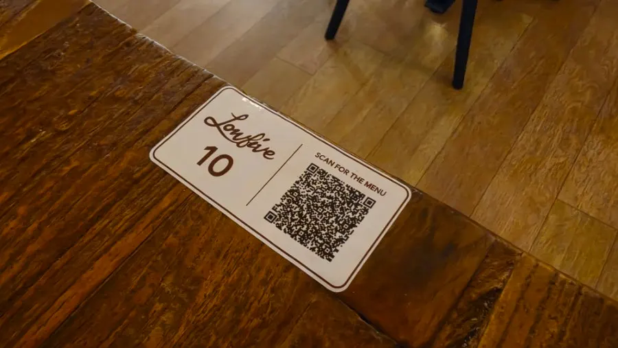 QR code ordering guide on the table