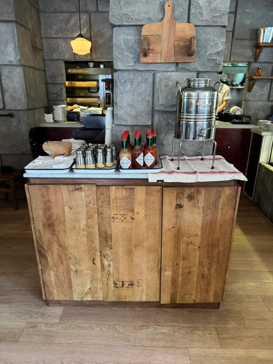Self-bar with tabasco sauce and cheese powder
