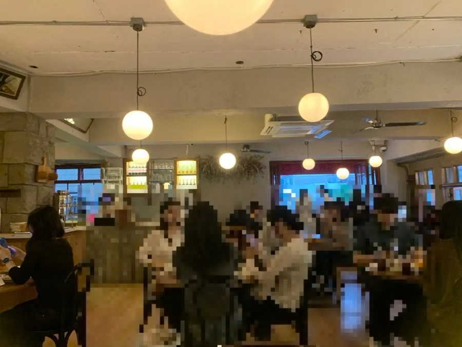 Interior tables and lighting at Low Five Sinpung