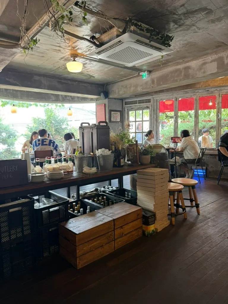 Seating and decor in the sentimental-feeling dining area