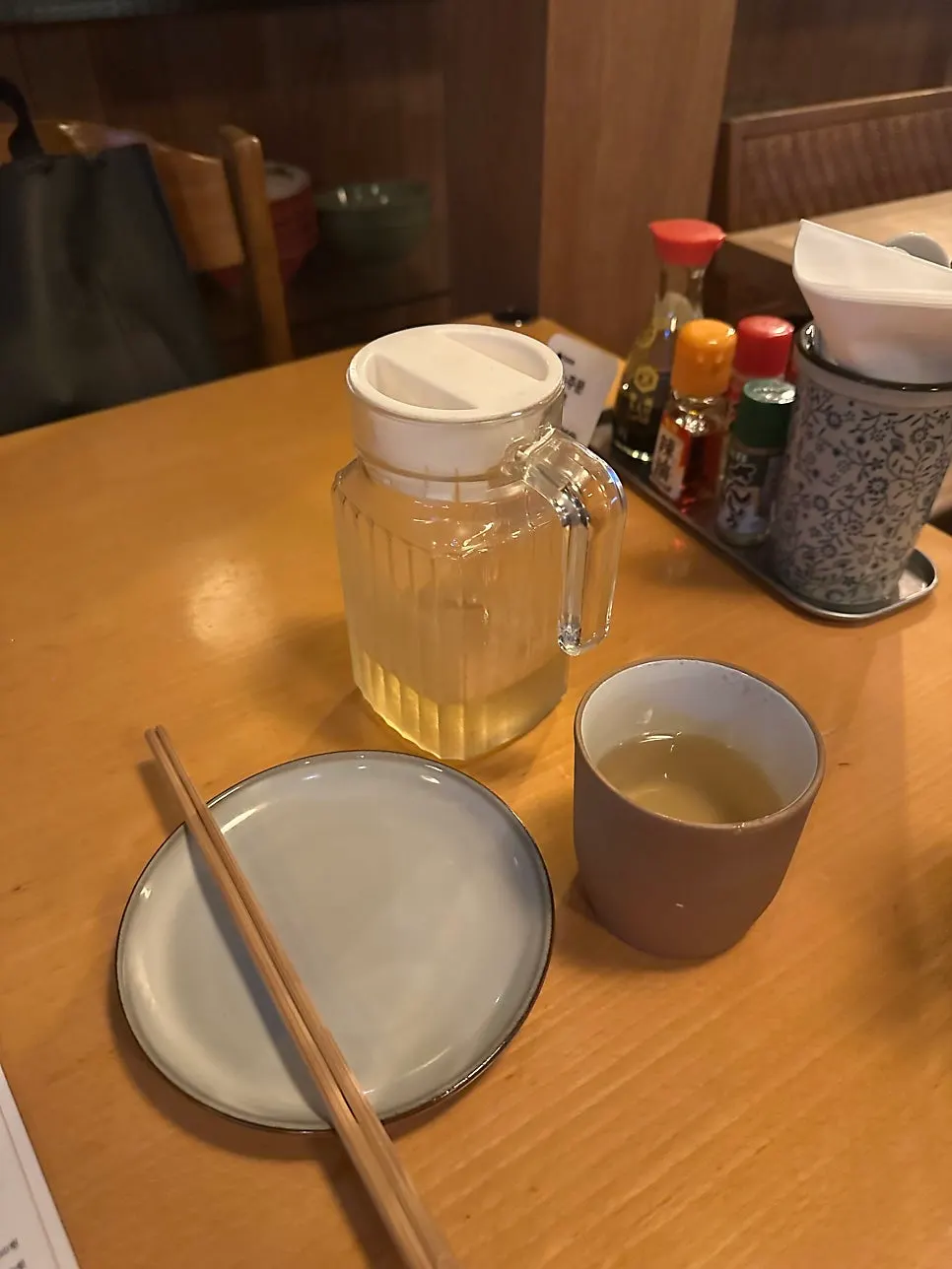 세트메뉴가 적힌 메뉴판