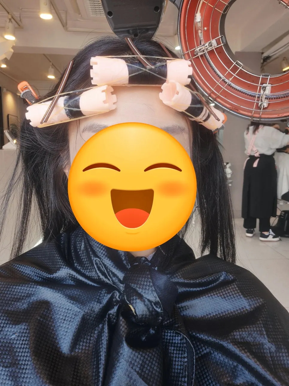 앞머리에 롤을 만 앞머리펌 세팅
