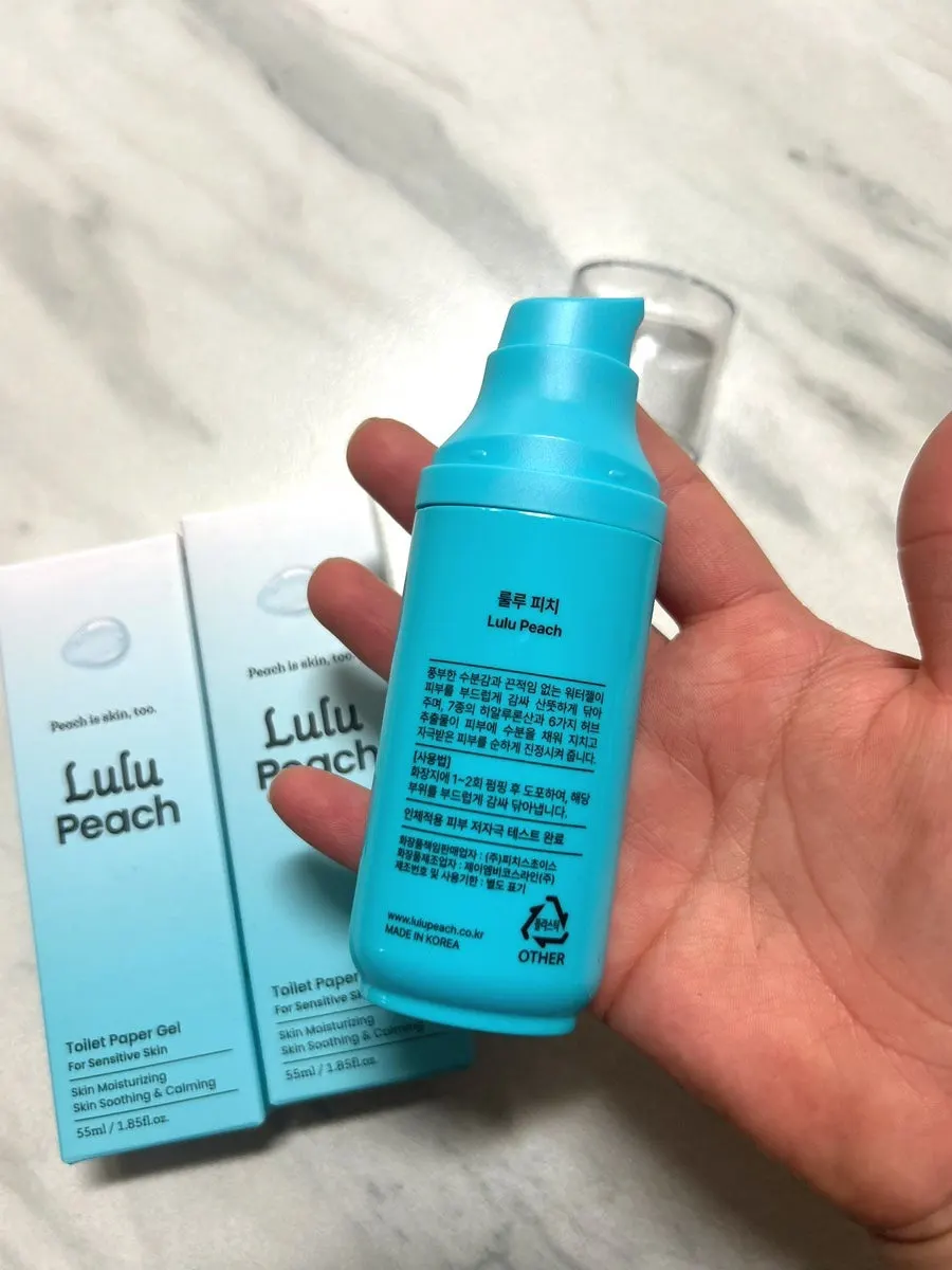 Water-gel bidet carried in a bag