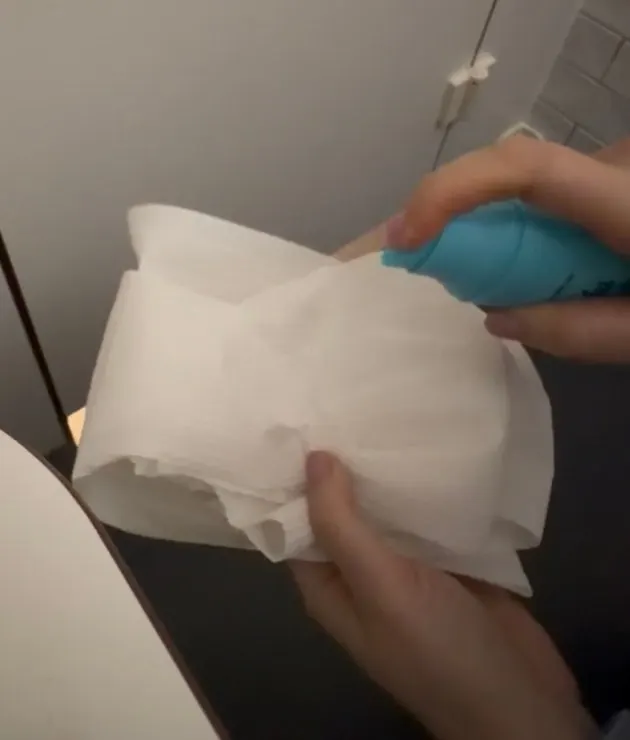 Water gel applied on toilet paper