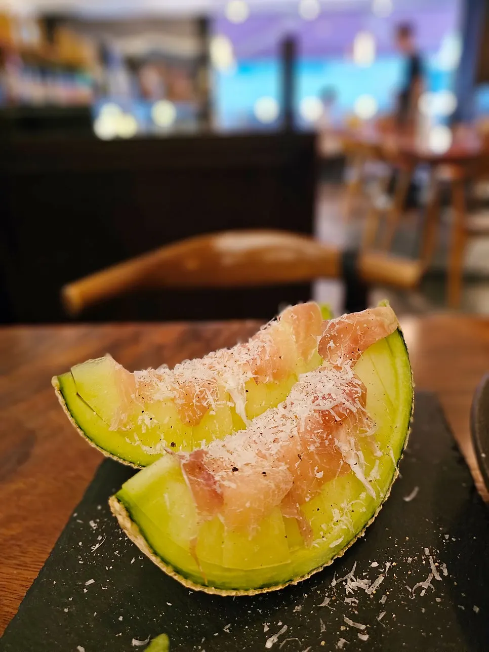 Melon prosciutto with melon and jamón