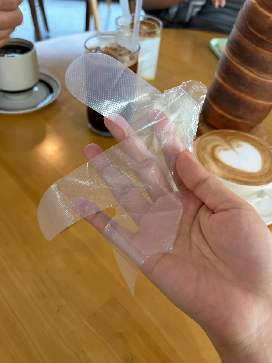 Finger mittens provided with the chimney bread