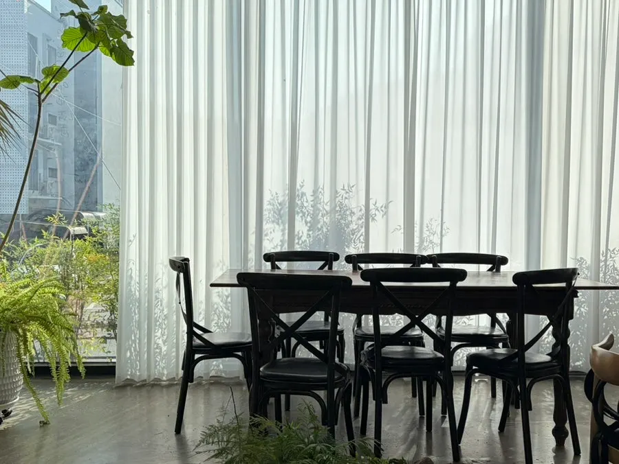 Exploring the interior space of Luonto Sutonggol Branch