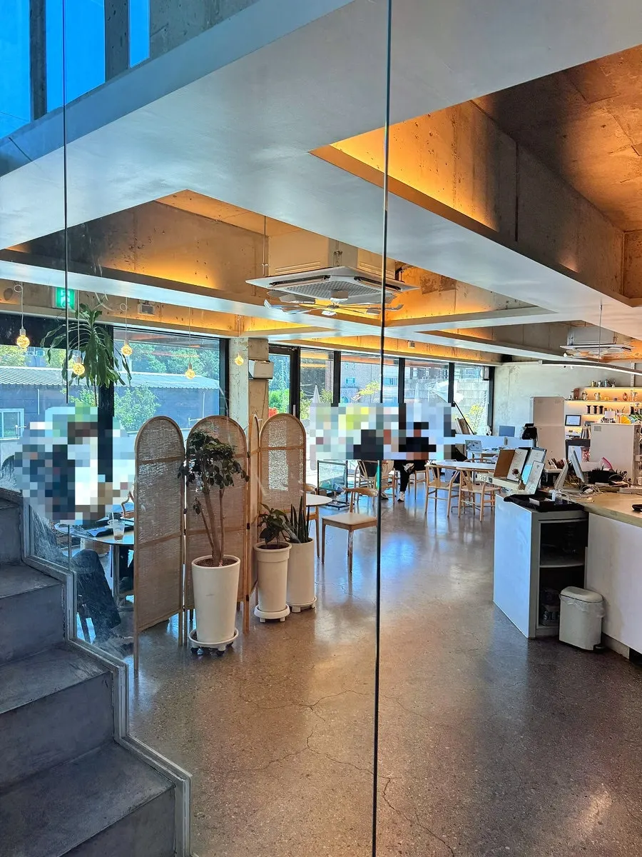 Café interior details at Luonto Sutonggol Branch