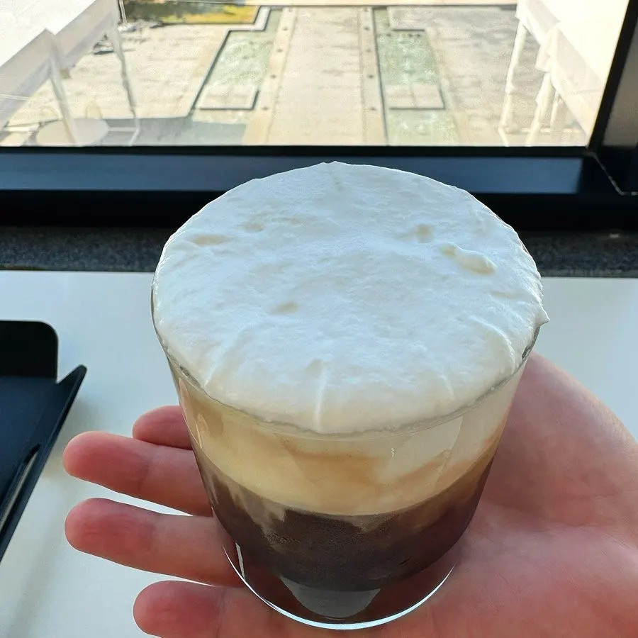 Close-up of the sweet brûlée einspänner