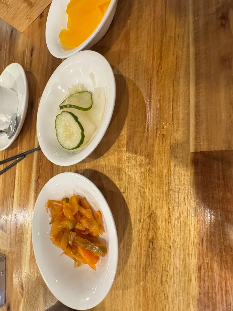 Plate of ryu sansul, the first dish of the course