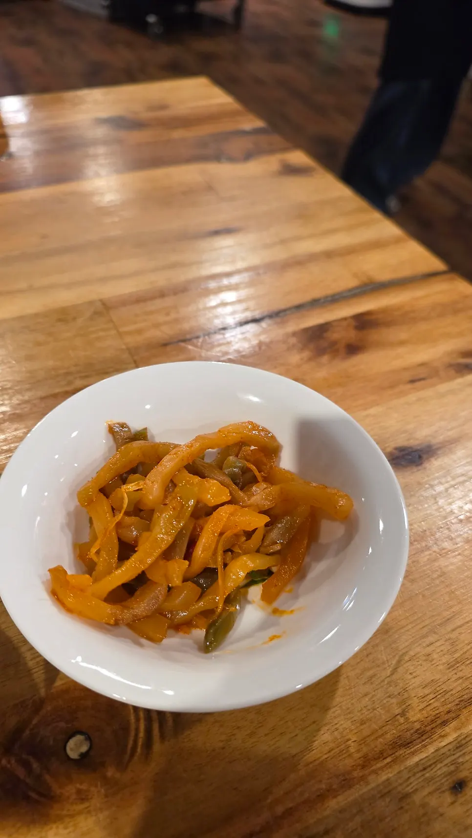 칠리소스를 올린 마천취 칠리중새우