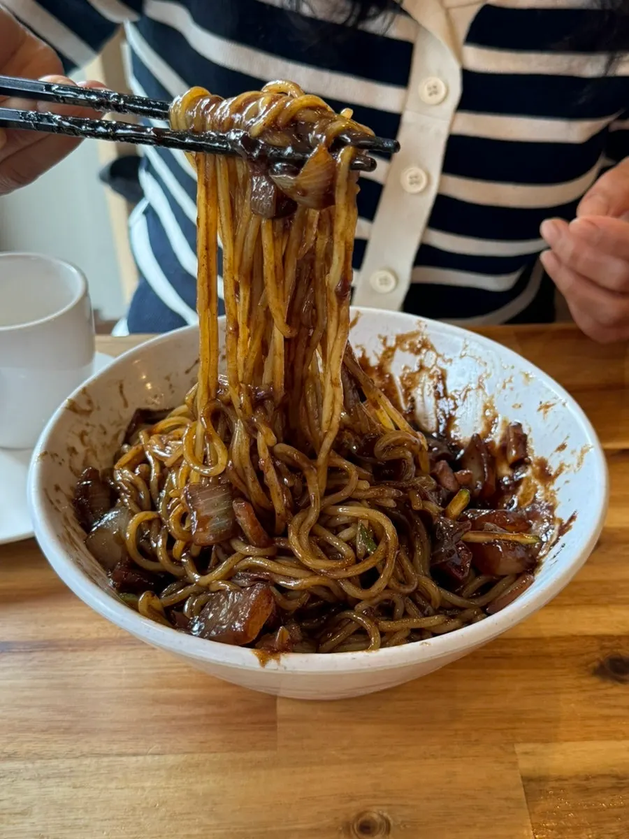 Macheonchwi jjajangmyeon noodles mixed with black bean sauce