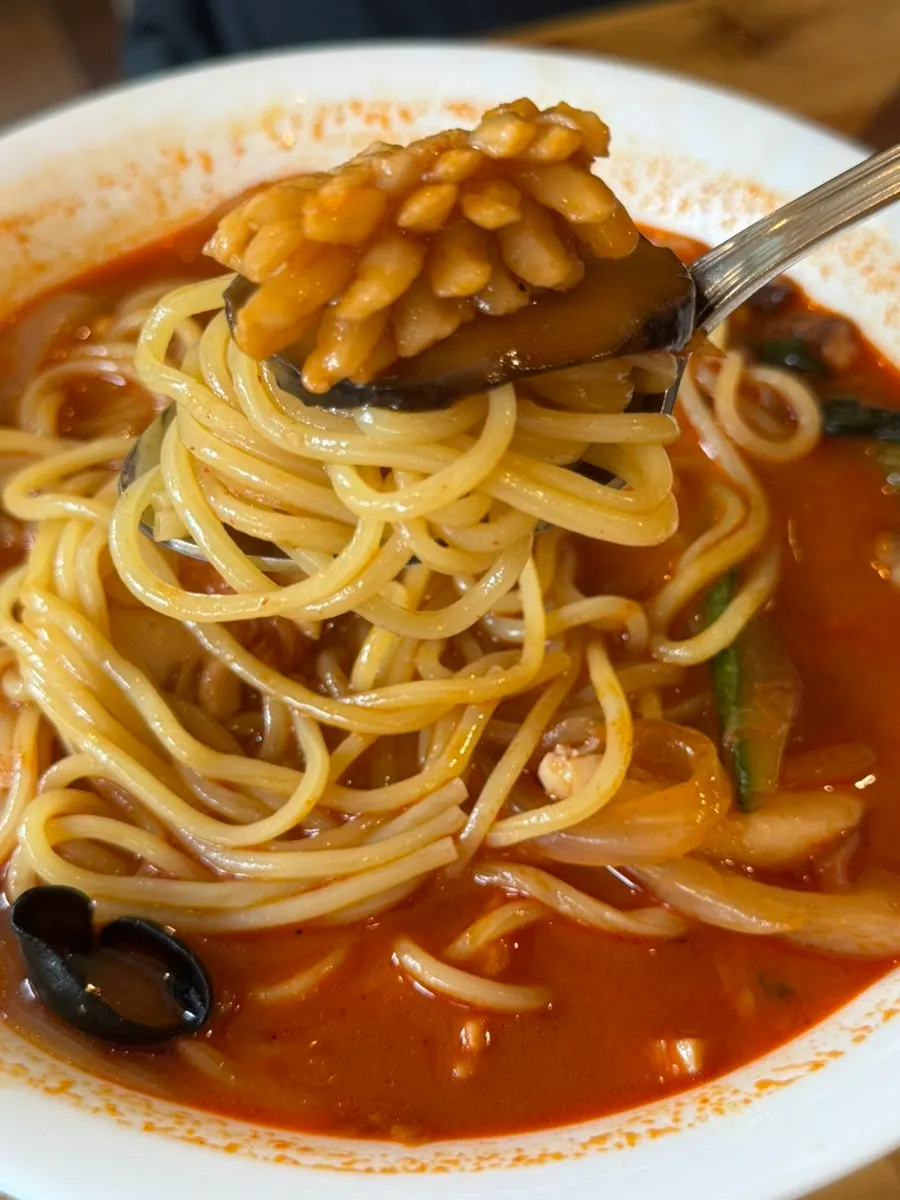 Macheonchwi jjamppong broth loaded with ingredients