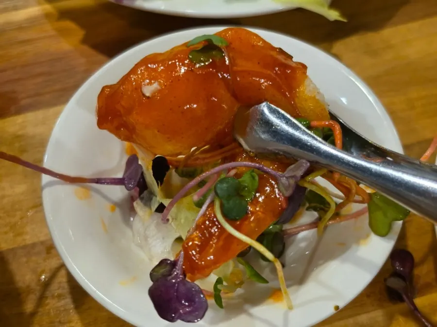 Ryu sansul and side dishes set on the table