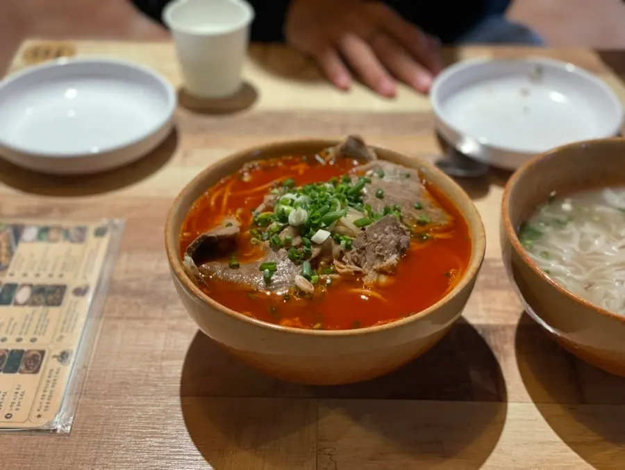 Close-up of the spicy jjamppong pho broth