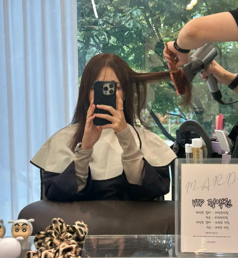 CMC 수분 클리닉과 두피 마사지 후 샴푸실