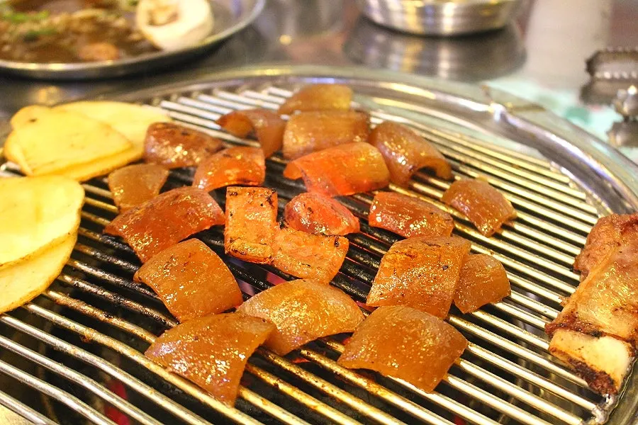 Two pieces of pork skin for ₩5,000