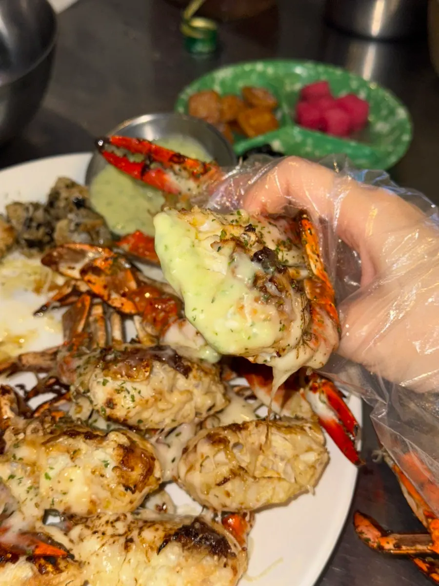Mini rice balls served with the butter grilled crab