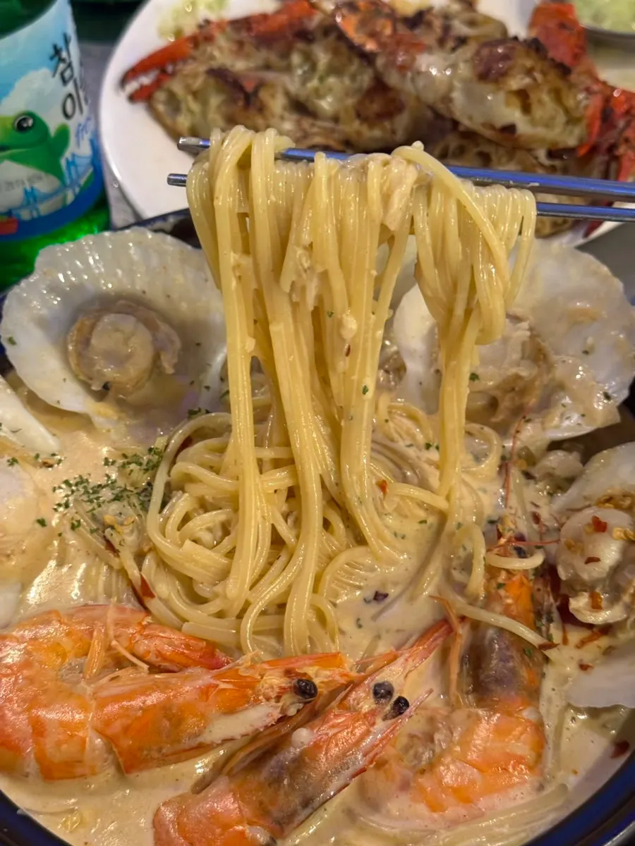 Scallops and shrimp in the pasta