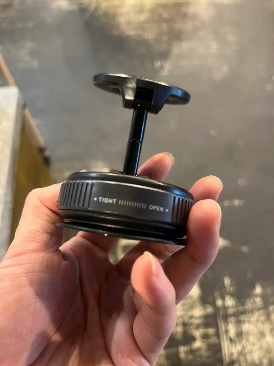 360-degree rotating mount with adjustable angle