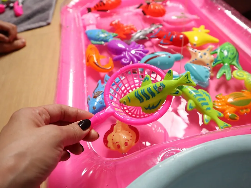 Easy toddler fishing game play