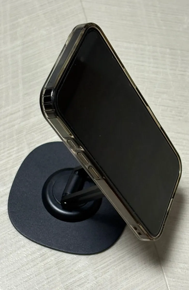 MagSafe stand with strong magnetic hold