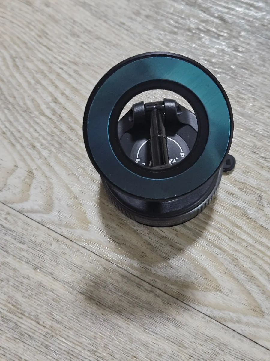 Ball-head mount with adjustable angle