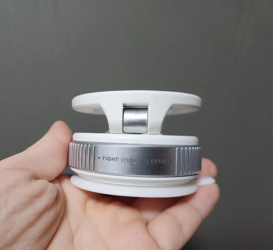 Dashboard round pad and mounted phone holder