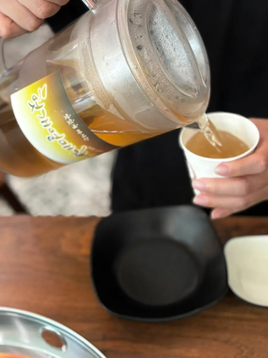 특선 보양흑마늘 샤브칼국수 한 상 차림