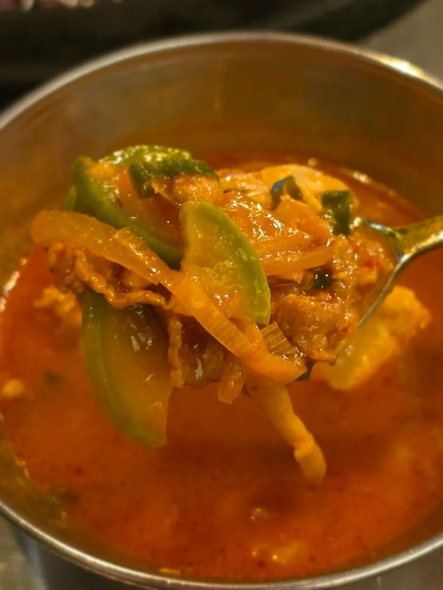 진한 차돌 고추장찌개