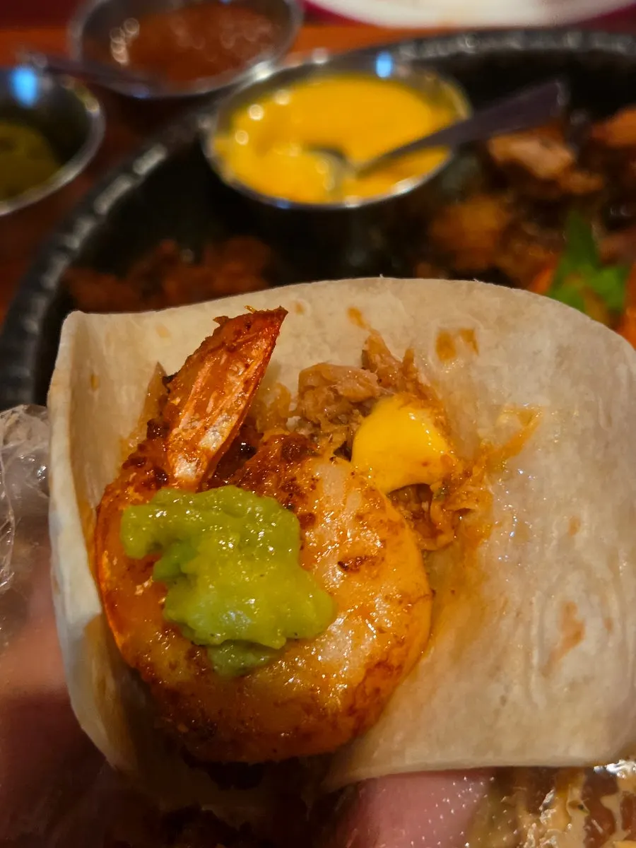 Taqueros Magok fajitas with refillable tortillas