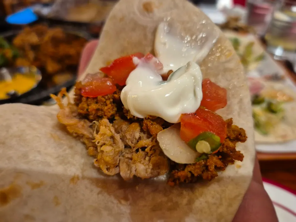 fish taco ของทอดกรอบและซอสครีมมี่