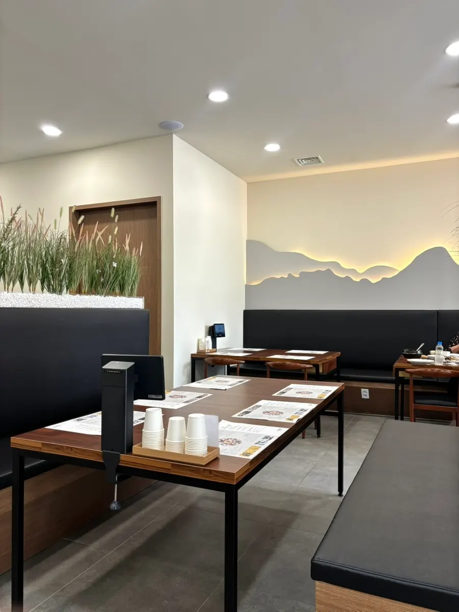 Private room seating inside Mikodam Magok-Balsan Branch