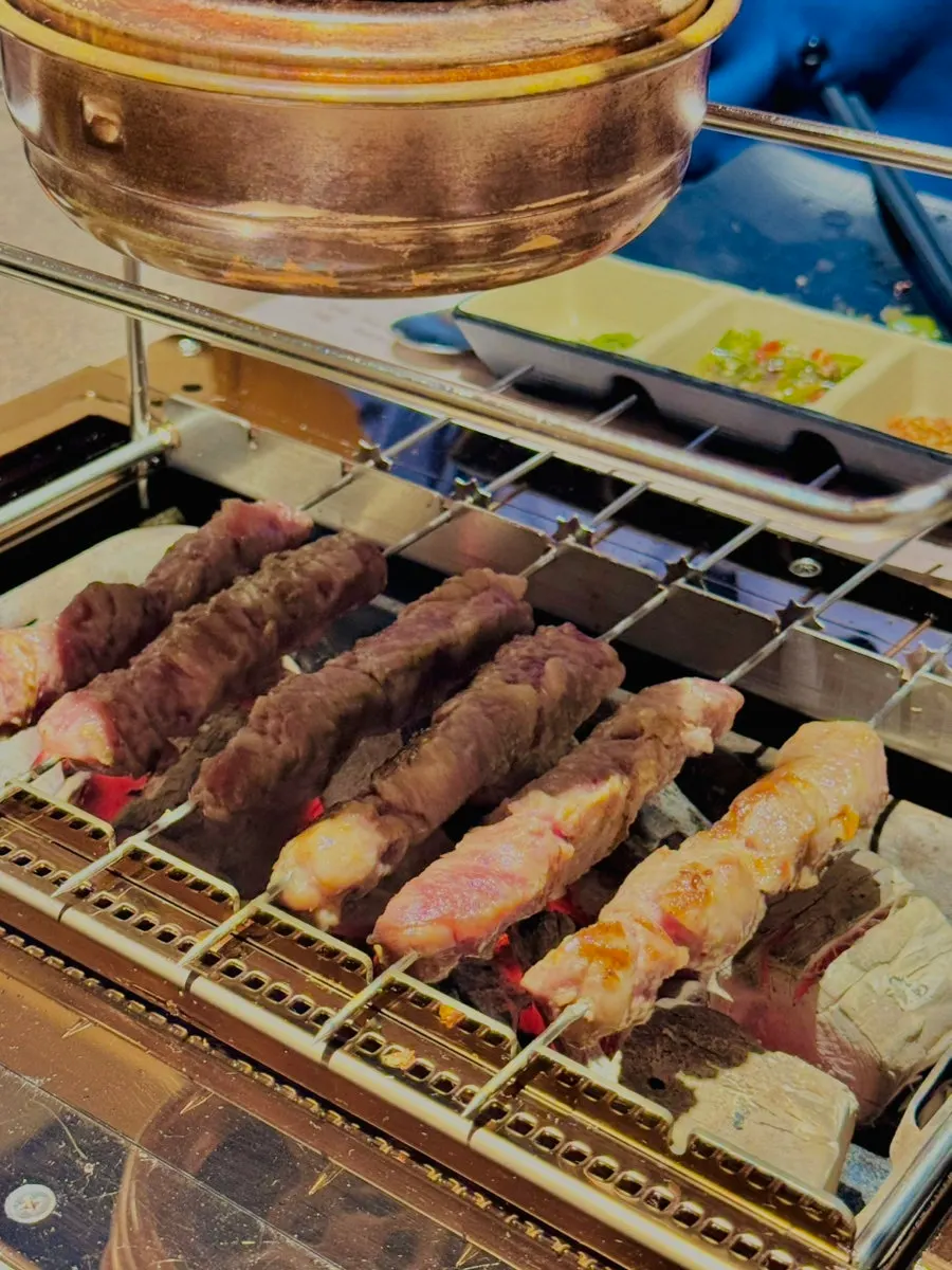 양등심꼬치와 두툼양꼬치 메뉴