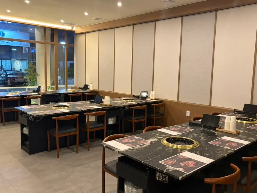 Spacious seating for family gatherings